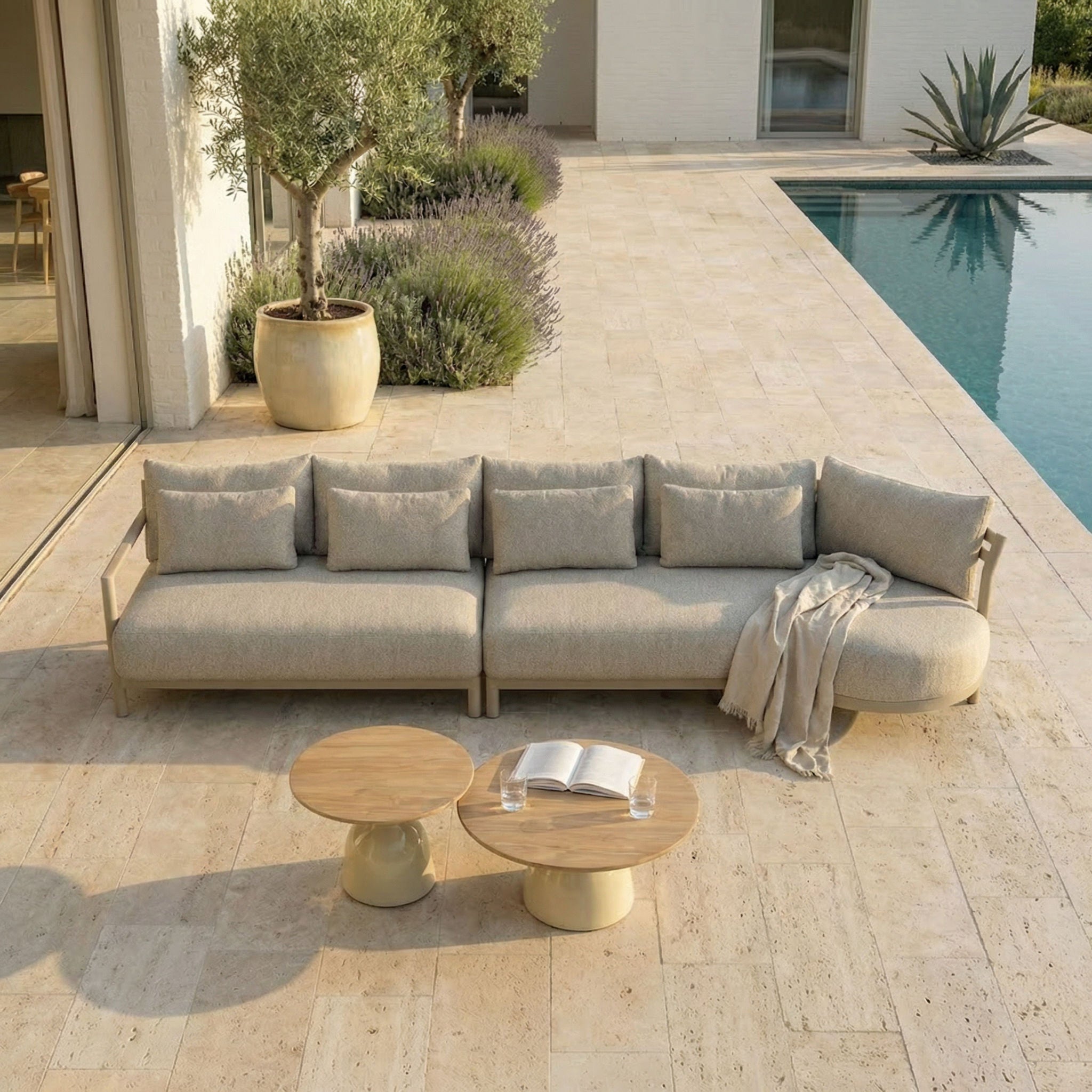 Salon de jardin MYRANA 5 places & duo de tables basses teck