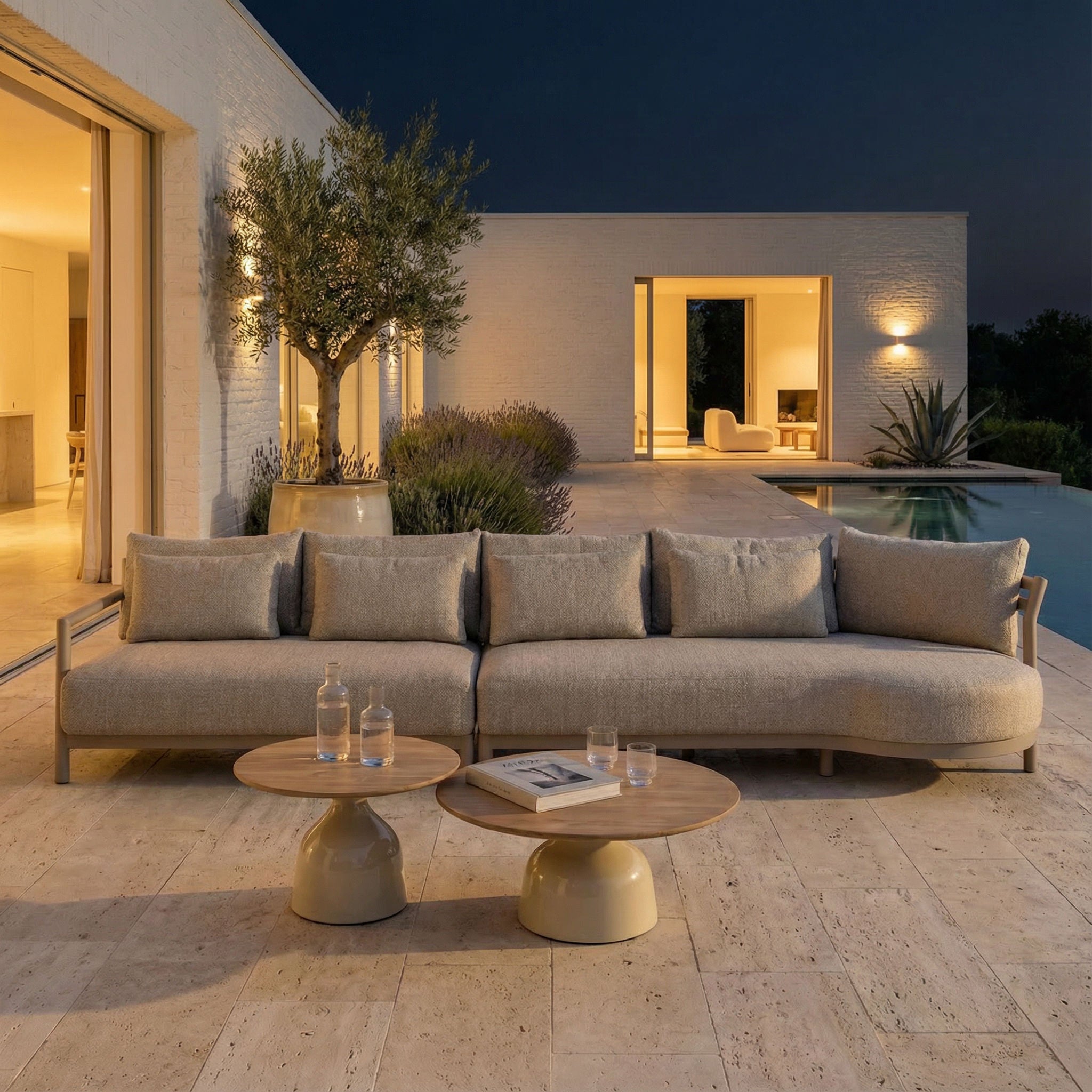 Salon de jardin MYRANA 5 places & duo de tables basses teck