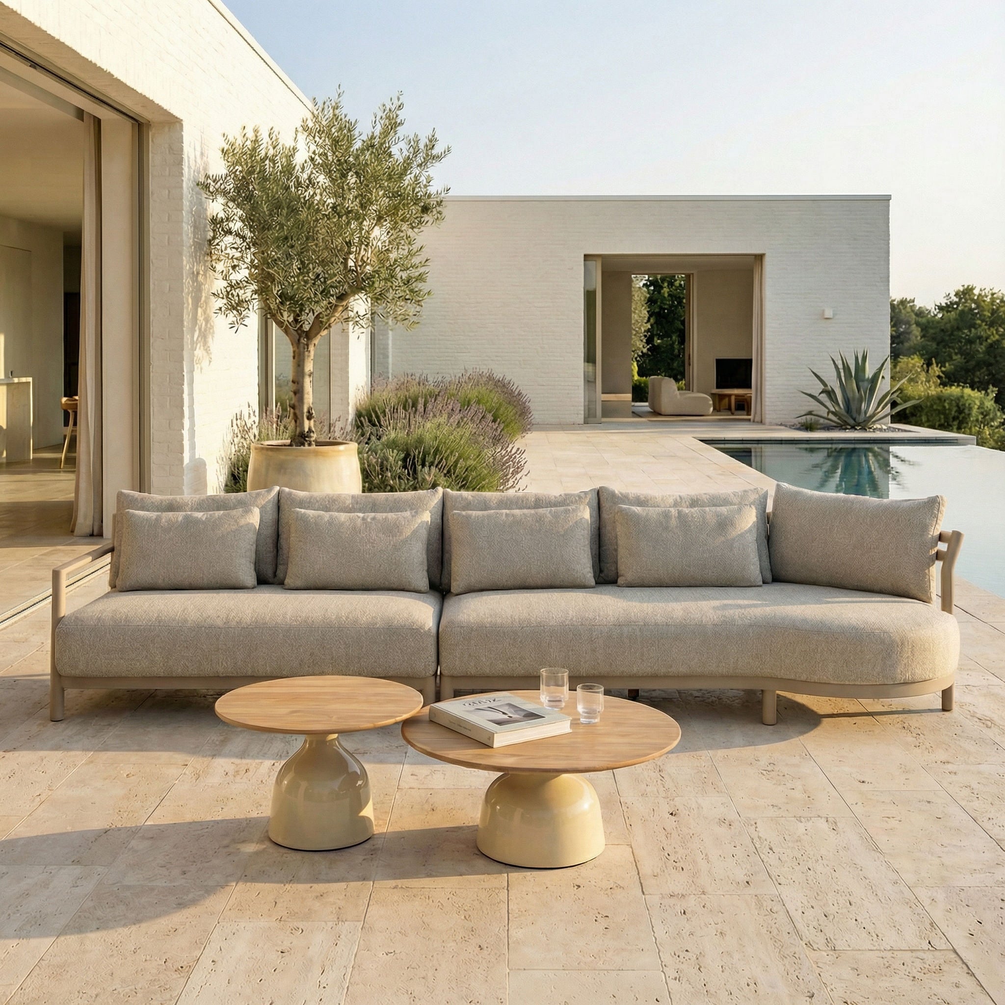 Salon de jardin MYRANA 5 places & duo de tables basses teck