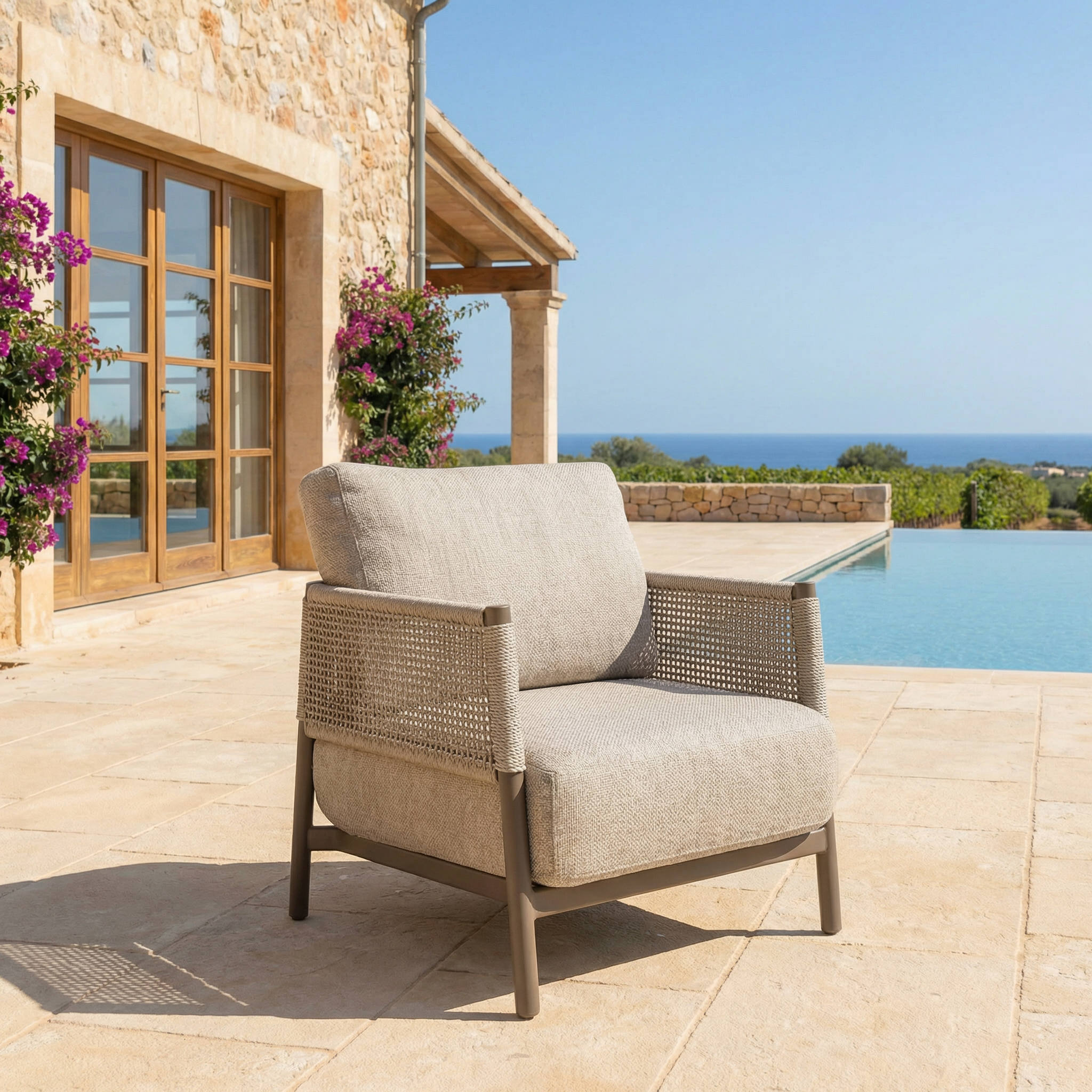 Salon de jardin SOLARA 5 places avec grande table basse et table d’appoint