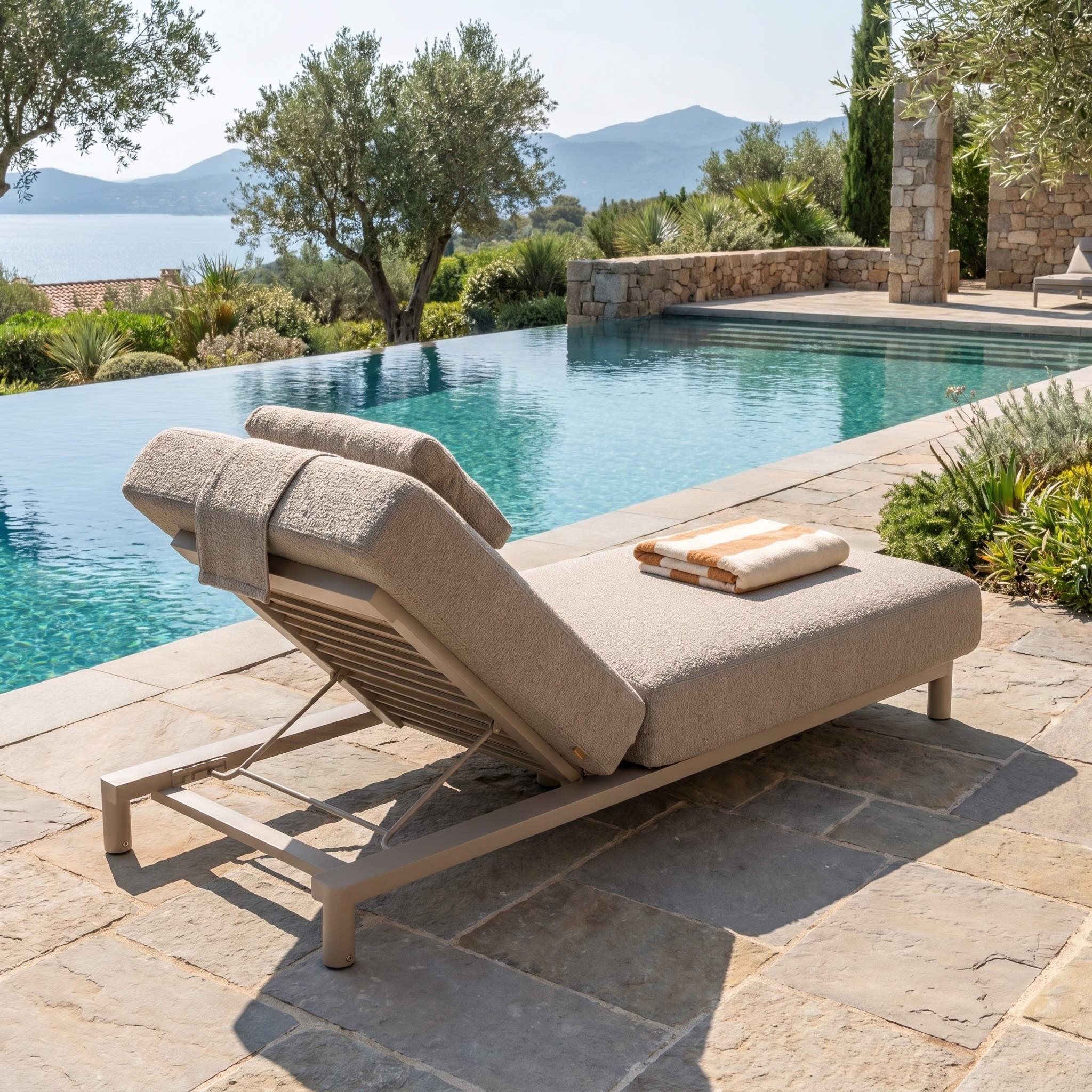 Bain de soleil MELOA sable pâle gris perle